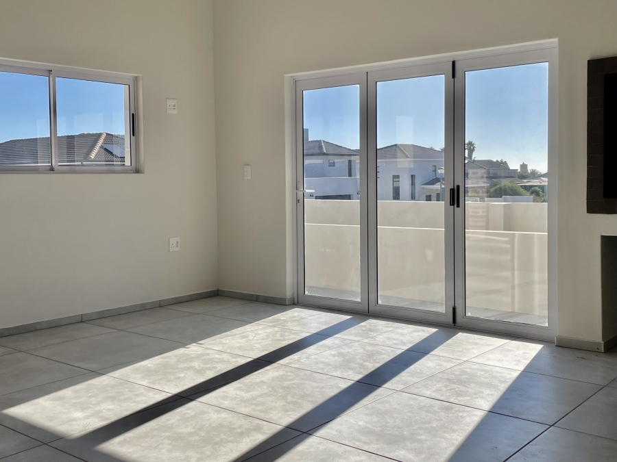 4 Bedroom Property for Sale in Myburgh Park Western Cape